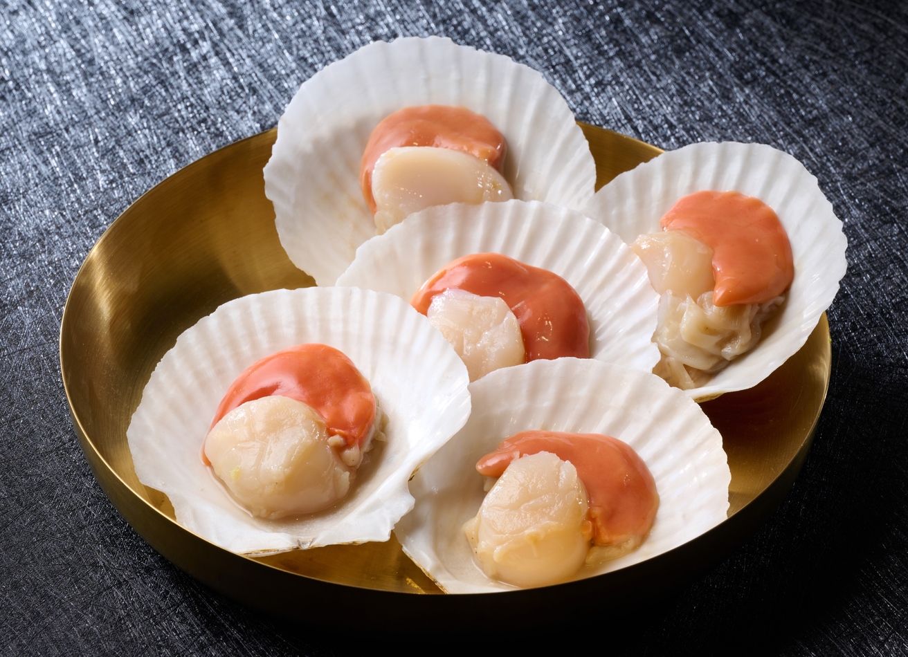 Fresh scallop 1312x950px