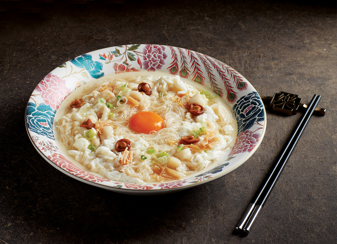Stewed-Vermicelli-with-Fish-and-Conpoy-in-Scrambled-Egg-White
