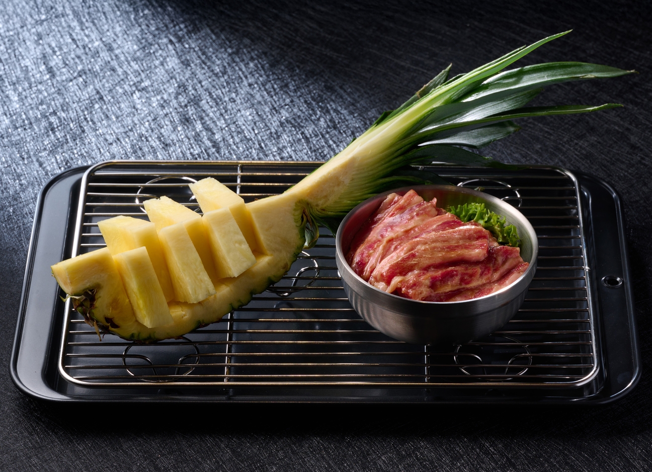 Sunshine pineapple with short ribs 1312x950px
